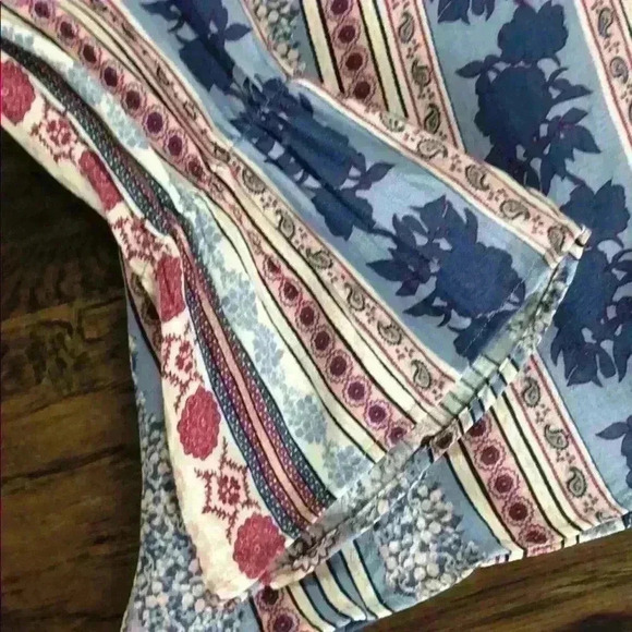 Chelsea & Violet top - Picture 3 of 3